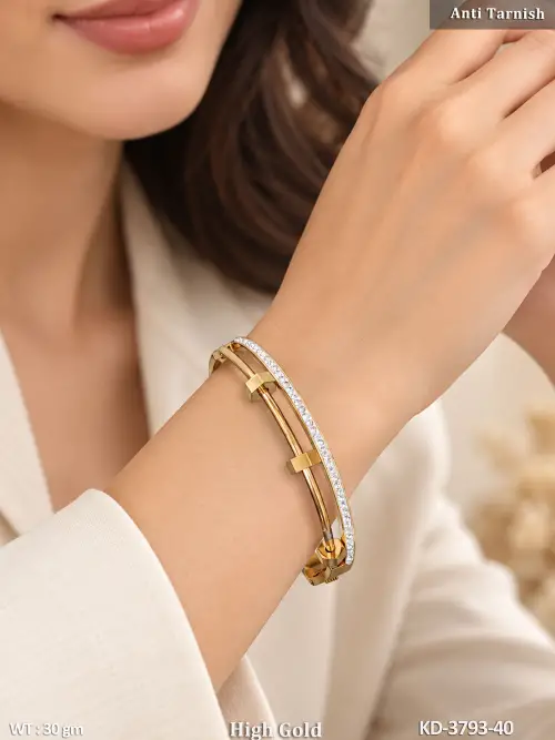 Elegant American Diamond Open Bar Kada — video