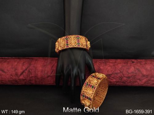 Lakshmi Bangles in Matte Finish Set of 2